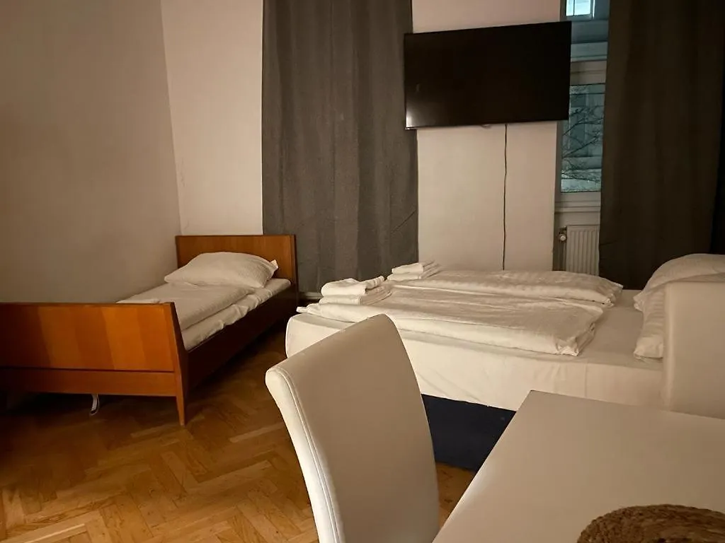**  Hotel Easybook-In Viena Austria