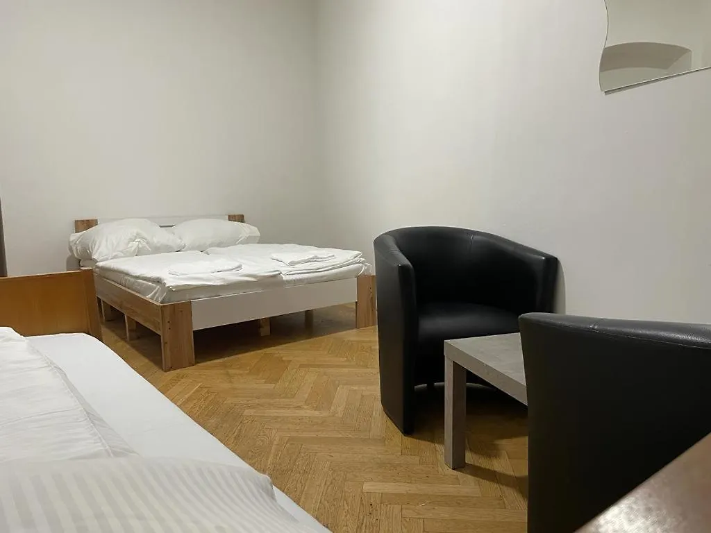 Hotel Easybook-In Viena